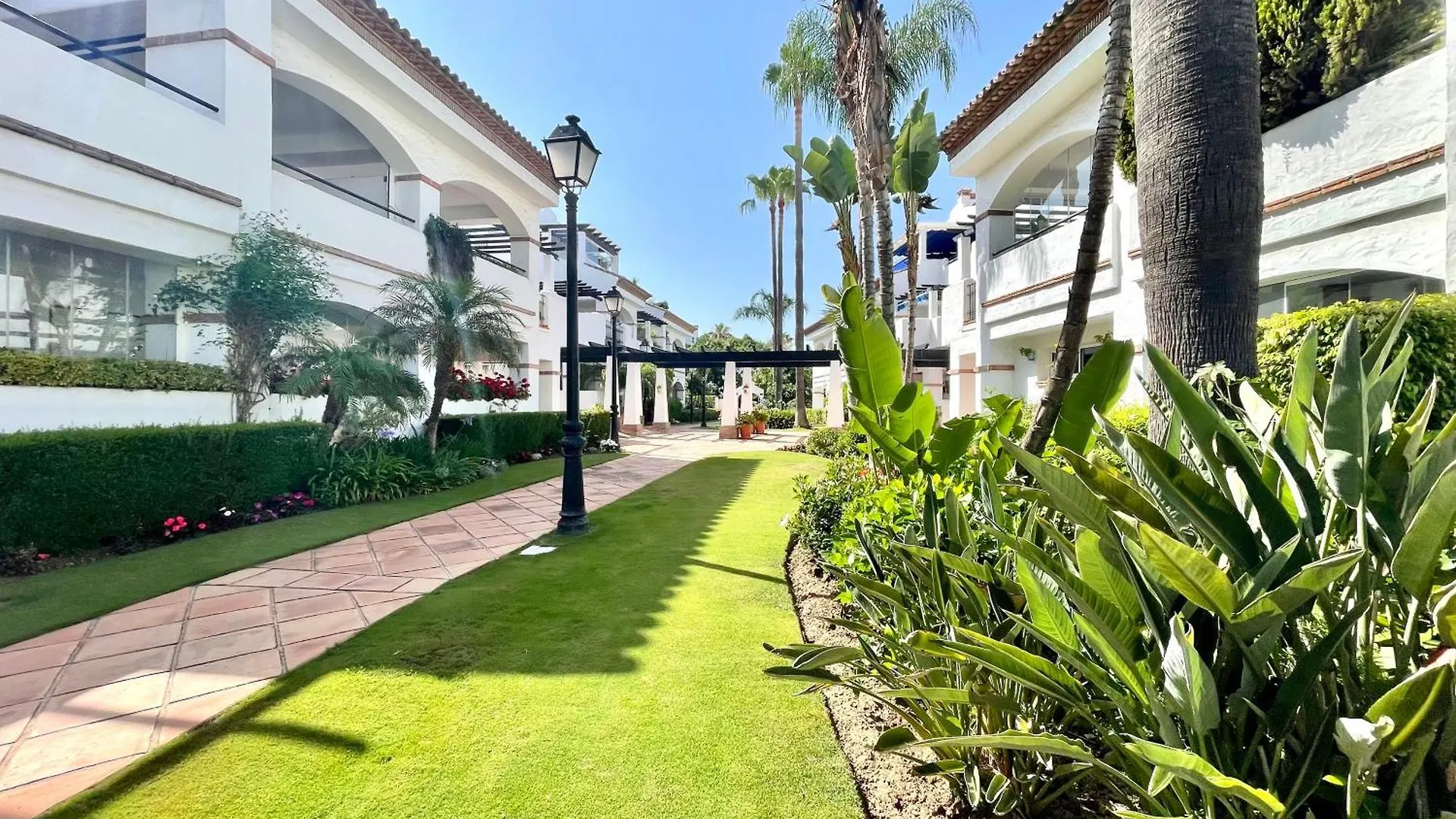 Solguest Apt A 7 Minutos De Puerto Banus 1ª Linea Playa!!! Marbella Apartamento